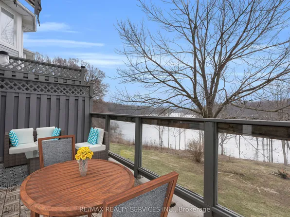 245 Bishop St S #9, Cambridge, ON N3H 5N2