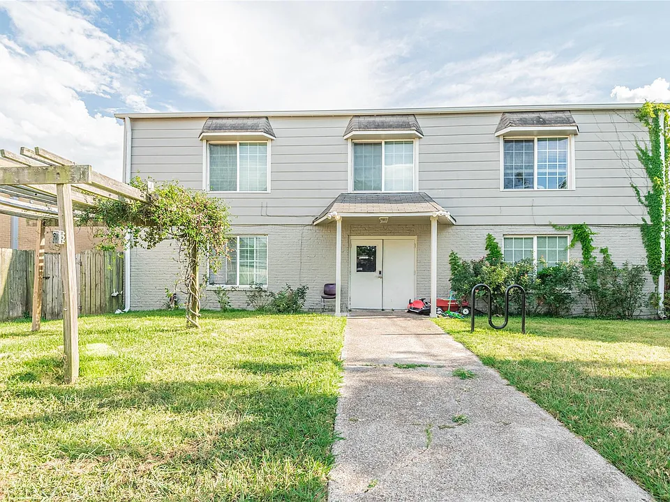 3918 Anita St #1