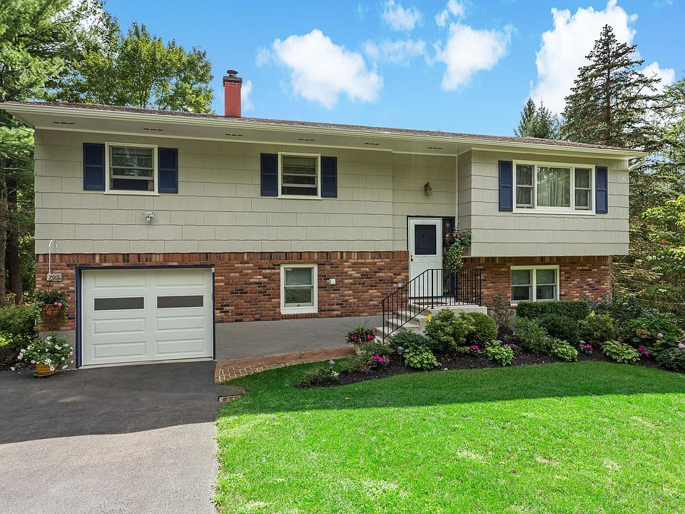 JanetB-40 Finnerty Rd-23.JPG