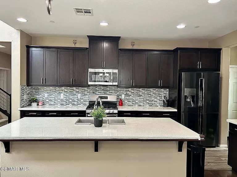 676 Rio Grande Way — Photo 8