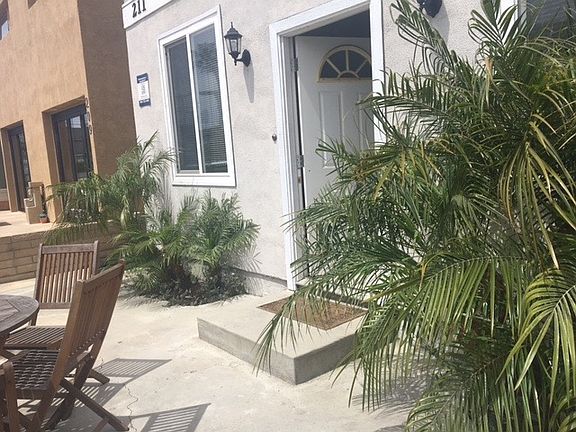 3rd image of 211 42nd St APT 1