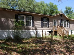 184 Silver Lake Dr, Hawthorne, FL 32640