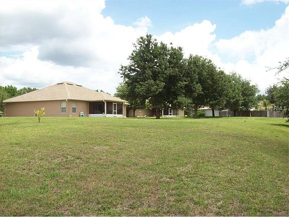 3rd image of 1812 Summit Oak Cir