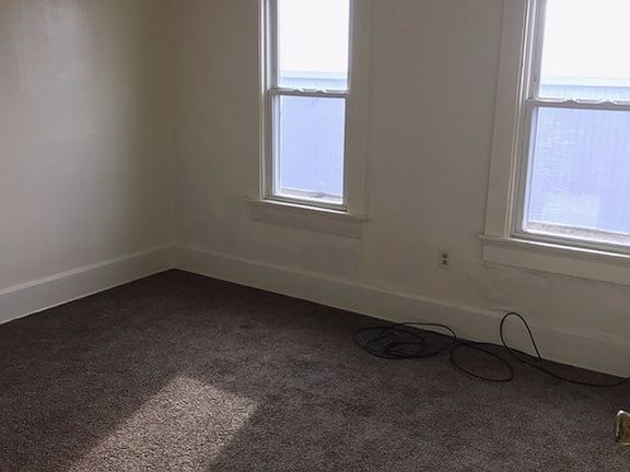 4th image of 388 Indiana St
