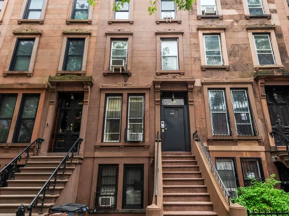 156 Willoughby Avenue image 1 of 1