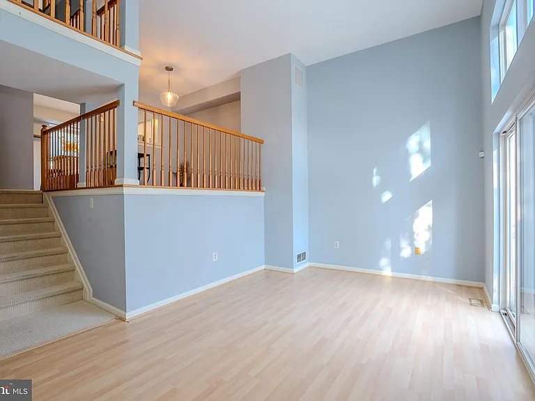 128 S Barrow Pl — Photo 7
