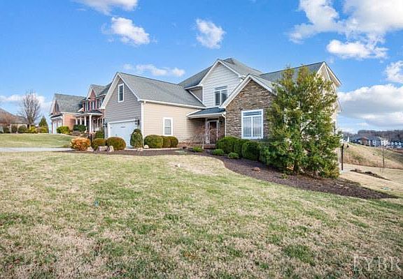 2nd image of 1543 Farmington Dr