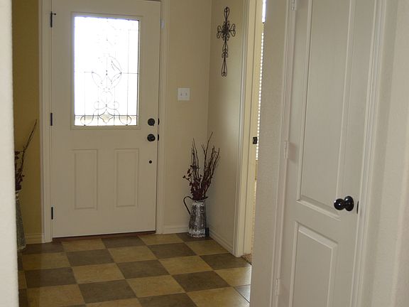 2nd image of 216 Savannah Dr