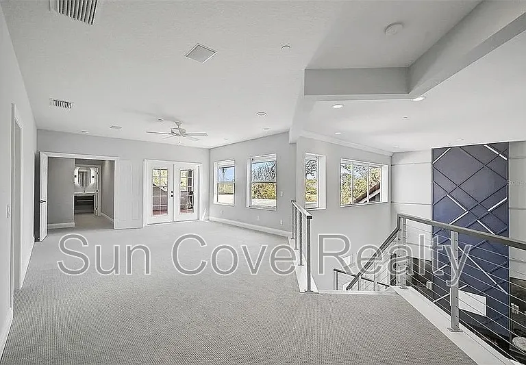 854 Macewen Dr — Photo 25
