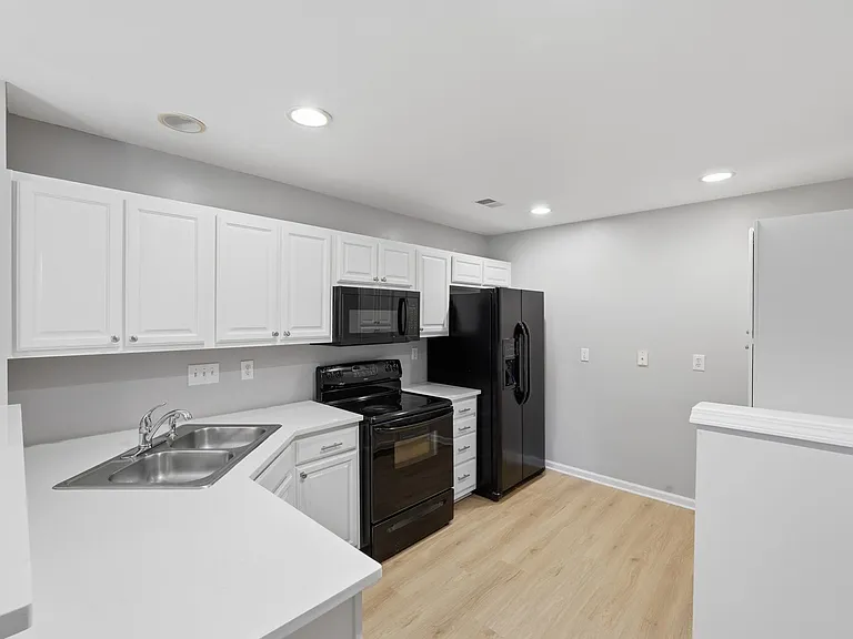 8144 Christmas Ct — Photo 13