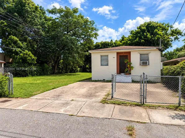 722 NW 53rd St, Miami, FL 33127