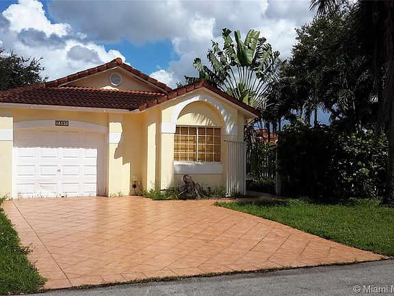 3rd image of 7507 NW 169th Ter #7507