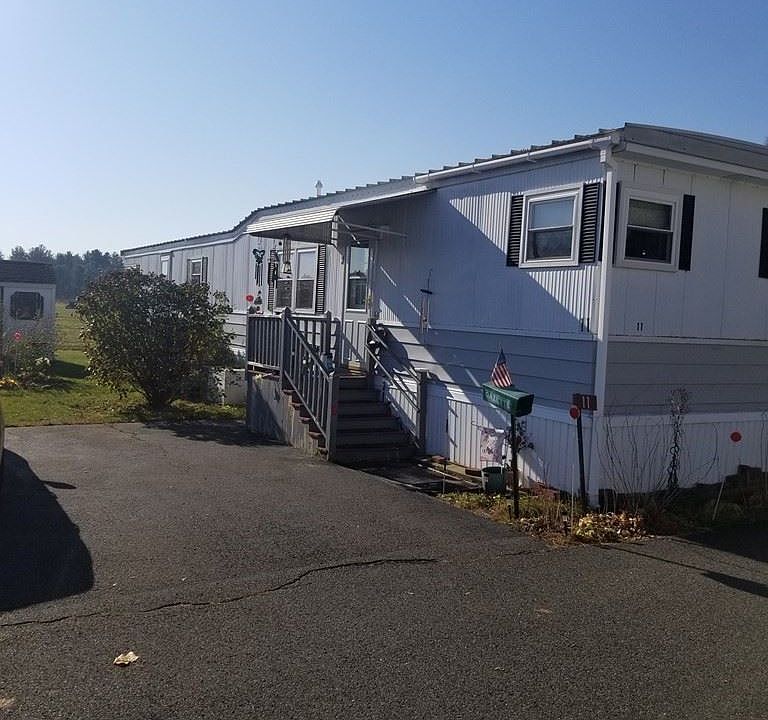 1st image of 139 West St #11