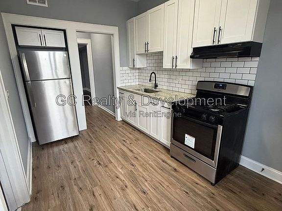 3rd image of 4326 S Michigan Ave APT 3N