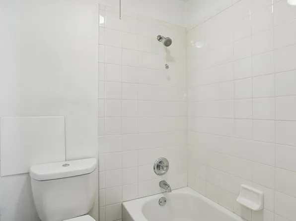 2855 S Monaco Pkwy, Denver, CO 80222