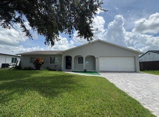 2281 SE Belvedere St, Port Saint Lucie, FL 34984