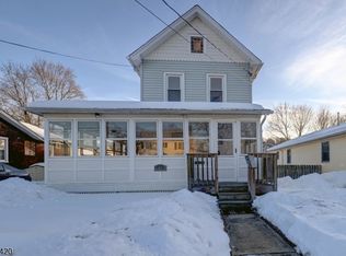 13 Orchard St, Bloomingdale Boro, NJ 07403