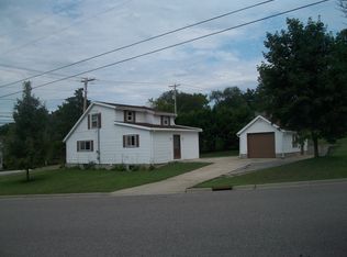 120 E Manchester St, Markesan, WI 53946