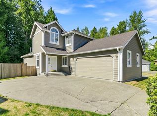8222 1st St SE, Lake Stevens, WA 98258