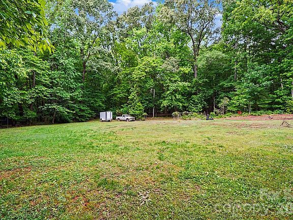 5th image of 1116 Billy Howey Rd