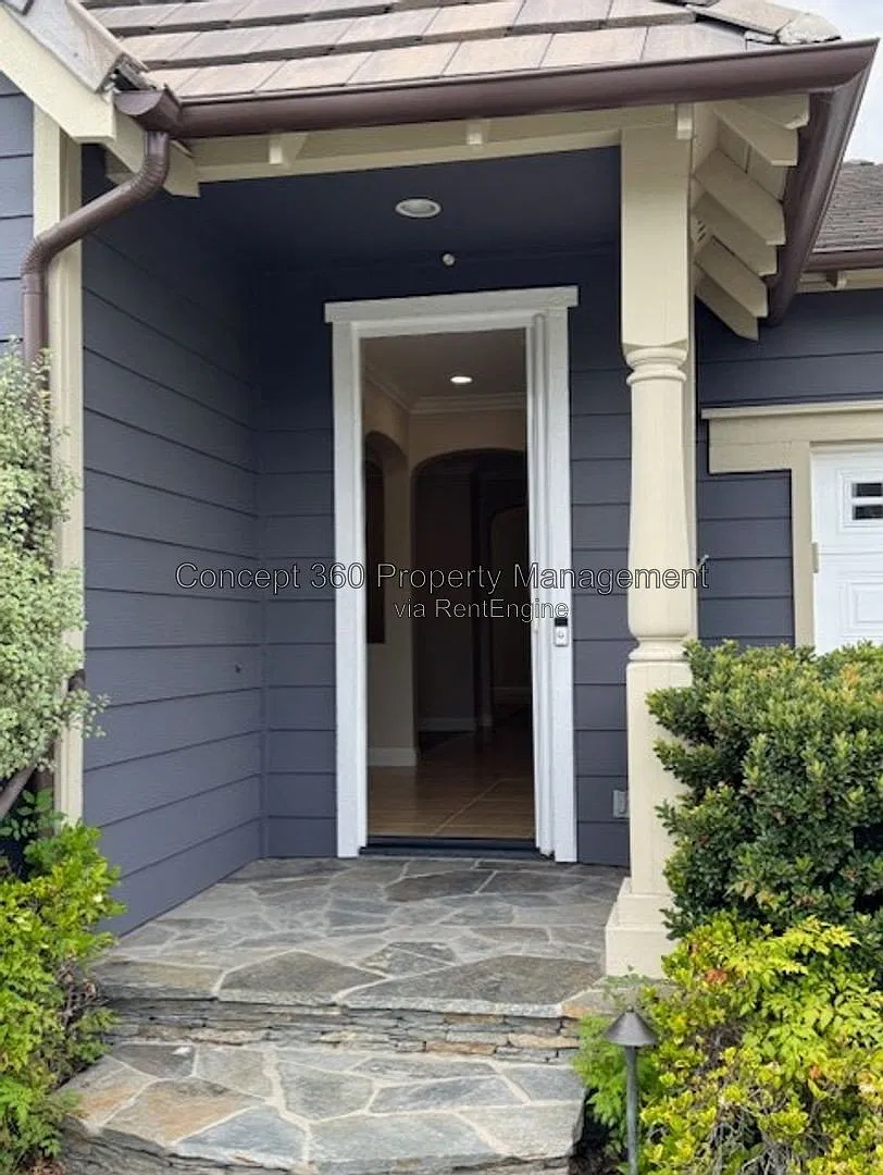 2 bed, 2.0 bath, 1924 sqft, $4,995 — Photo 2