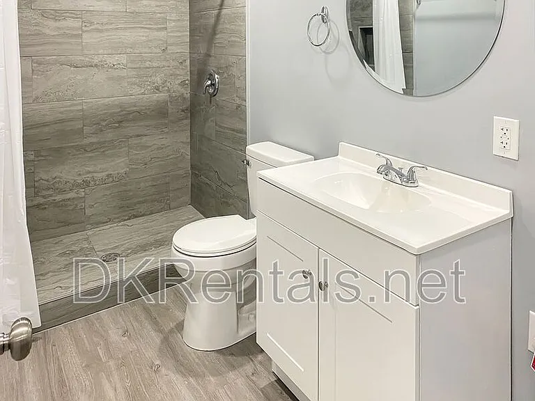 1745 Buckeye St SW #A — Photo 12