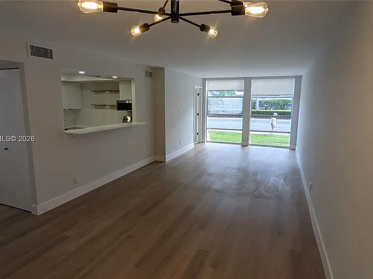 501 Three Islands Blvd #112 — Photo 2