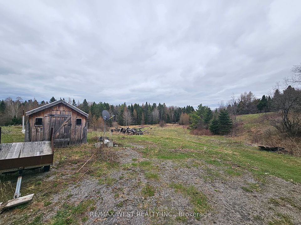 2nd image of 740 Lower Turriff Rd