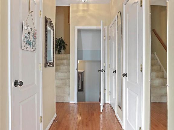 5th image of 125 Brynwood St