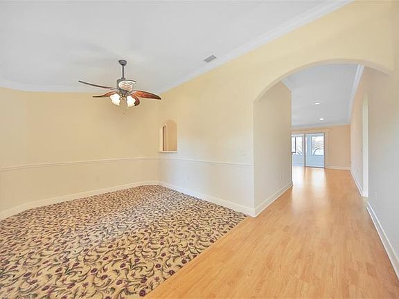 3rd image of 441 Waterway Dr