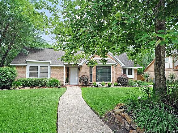 2nd image of 1927 Riverlawn Dr