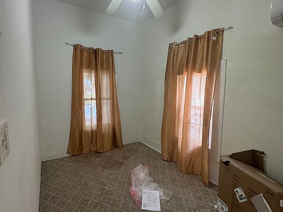 5th image of 950 Spearing St