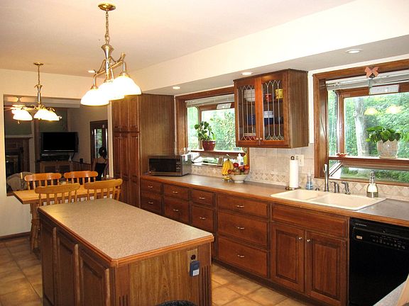 Spacious kitchen