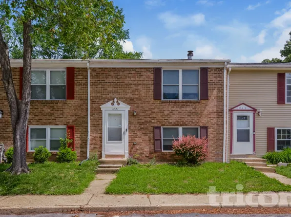 1051 Dorset Dr, Waldorf, MD 20602