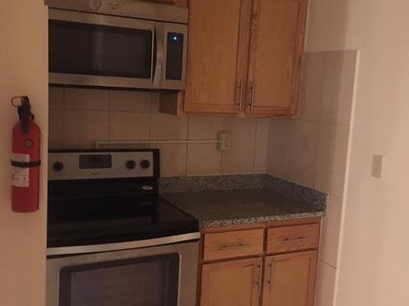 2nd image of 8825 148th St #L09