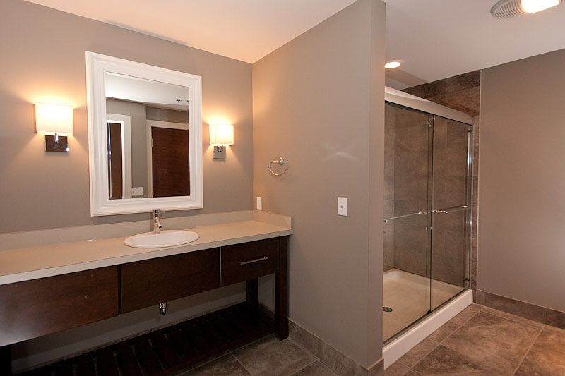 2nd image of 267 Pearl St APT 303
