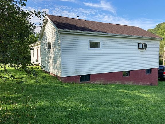 3rd image of 4717 Swauger Valley Rd