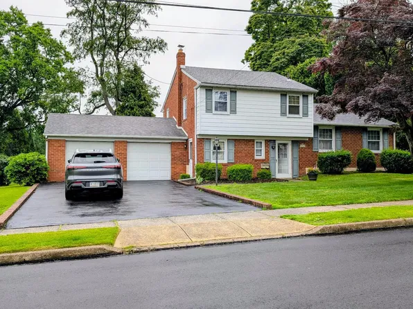 4942 Monroe Dr, Brookhaven, PA 19015