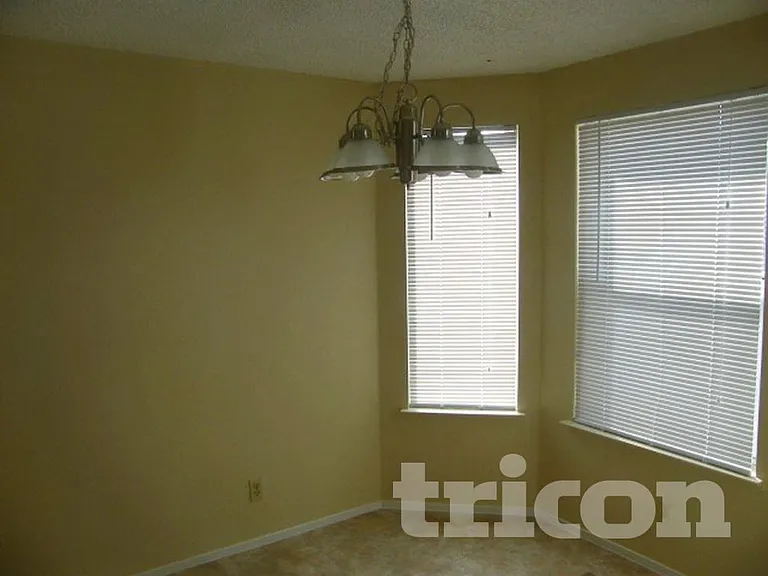 6022 Walnut Creek Rd — Photo 4