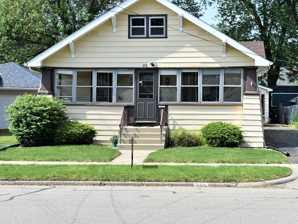 1st image of 212 Bidwell St W