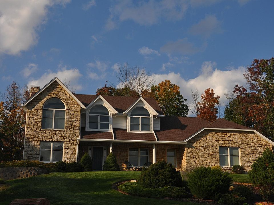 2nd image of 273 Livingston Ct