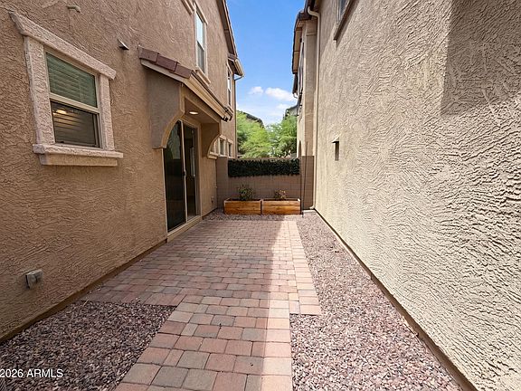 5th image of 5728 W RAYMOND Street