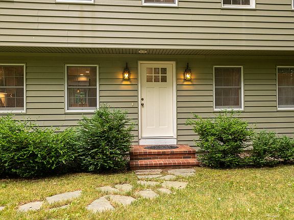 3rd image of 27 High Rock Road