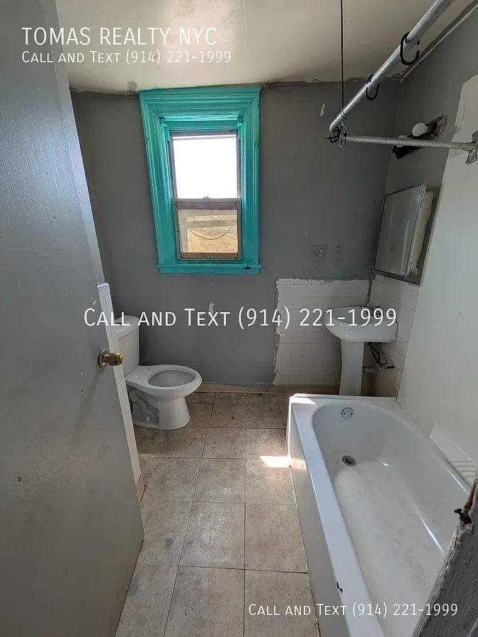 2 bed, $2,700 — Photo 3