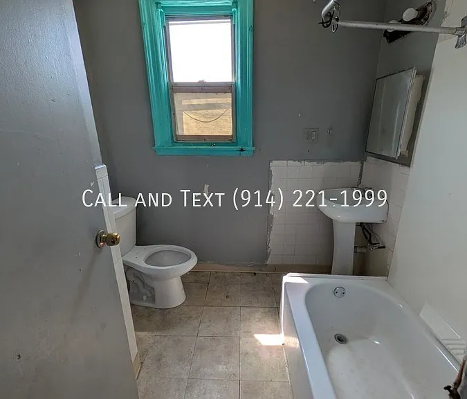 153 McLean Ave — Photo 3