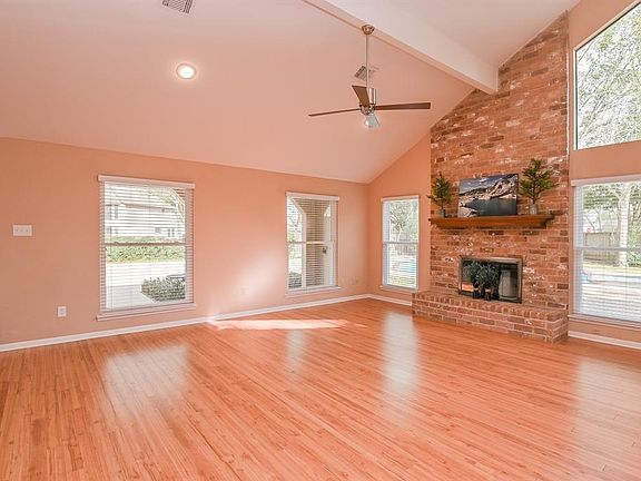 5th image of 803 Wood Bridge Cir