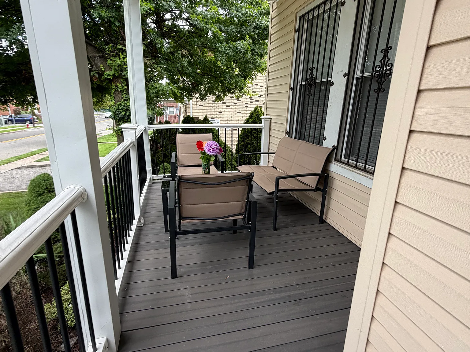 3 bed, $2,800 — Photo 2