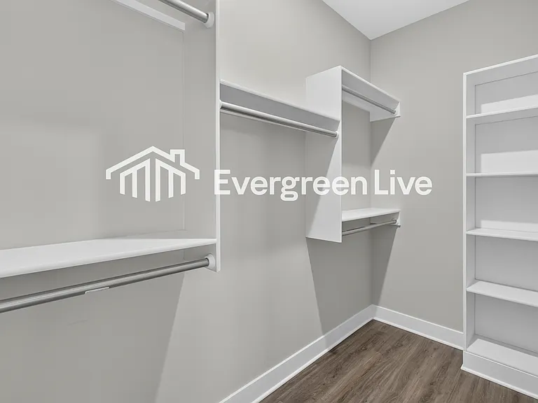 5247 N Cypress St — Photo 18