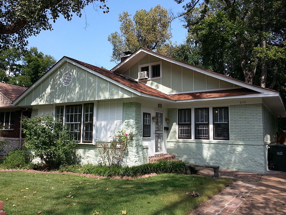 1st image of 652 Dickinson St
