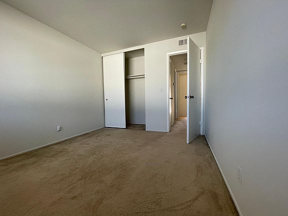 2nd image of 522 S Fair Oaks Ave #3